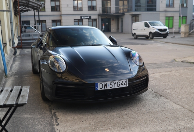 Porsche 992 Carrera 4S