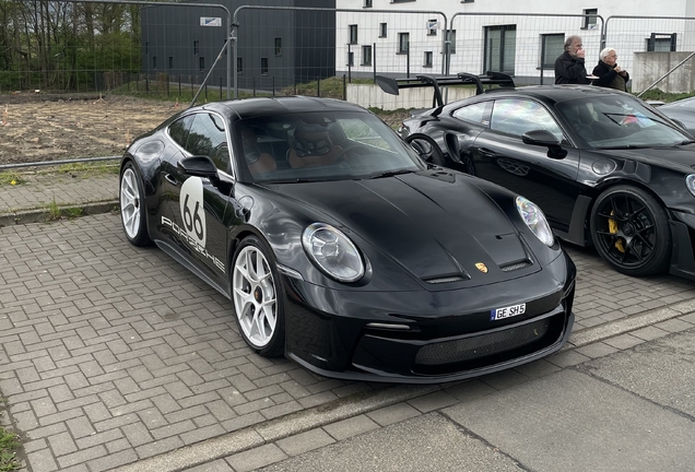 Porsche 992 S/T