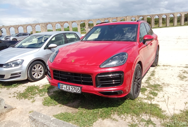 Porsche 9YA Cayenne GTS