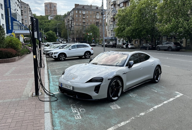Porsche Taycan Turbo S