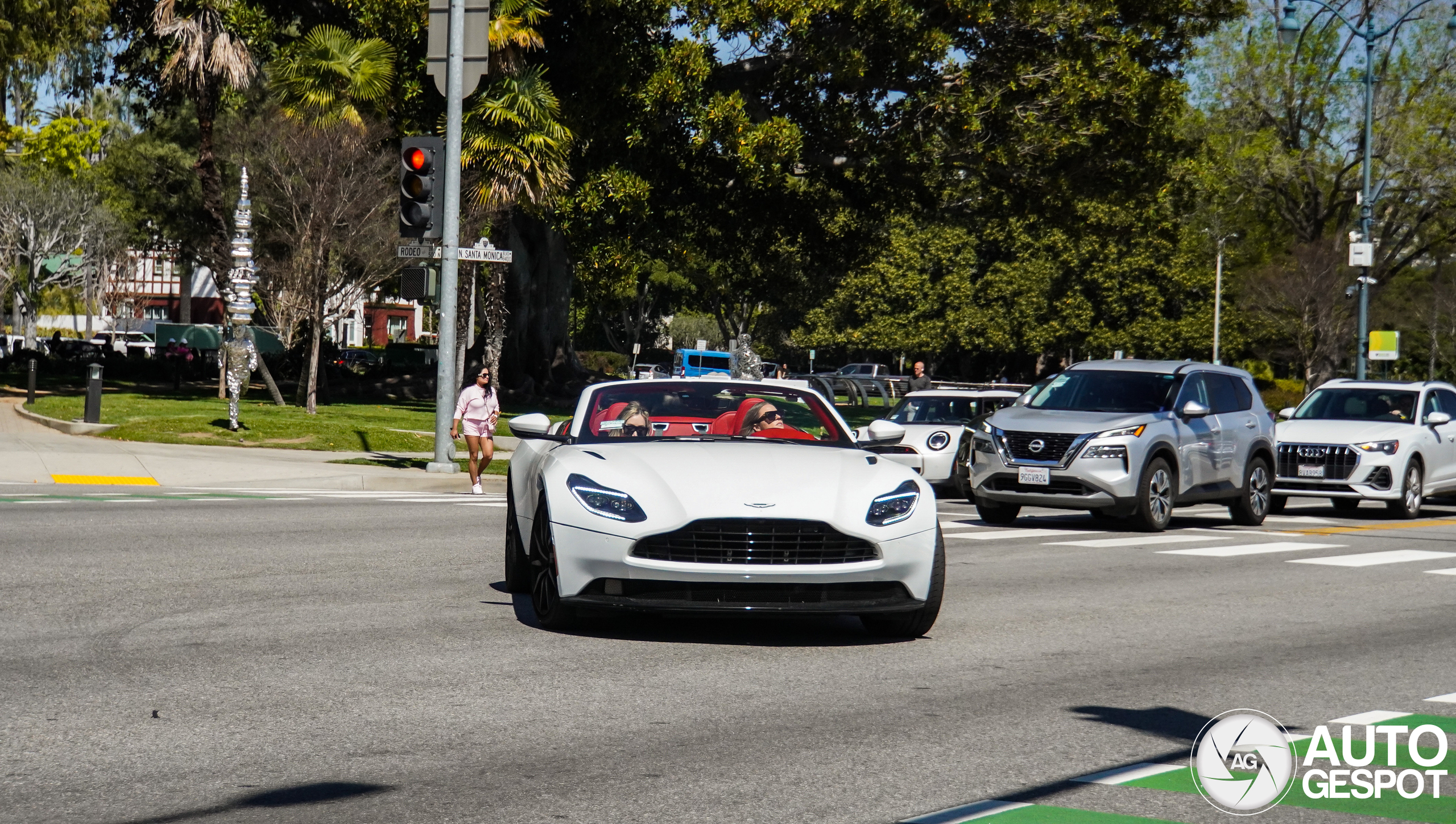 Aston Martin DB11 V8 Volante