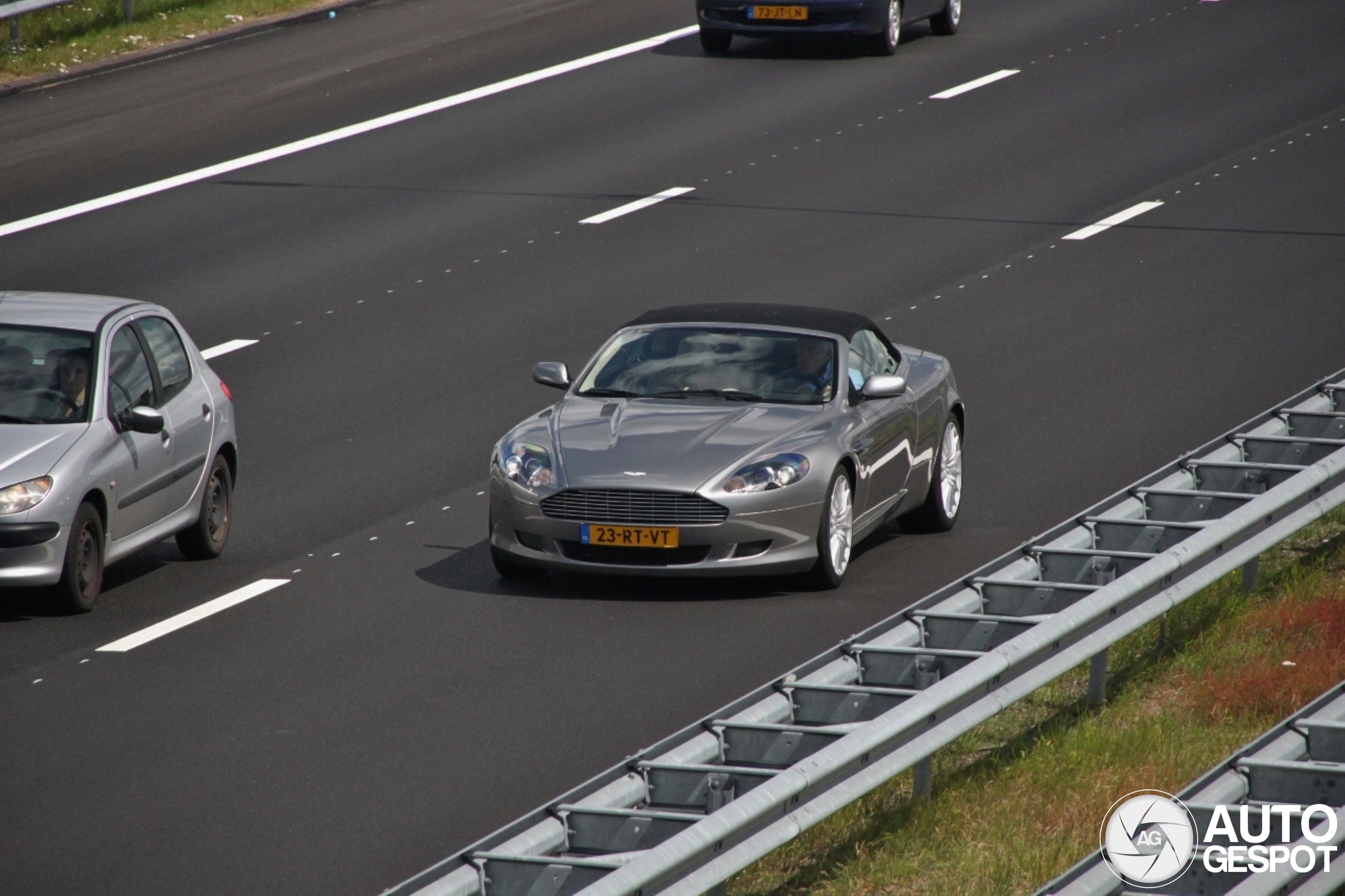 Aston Martin DB9 Volante