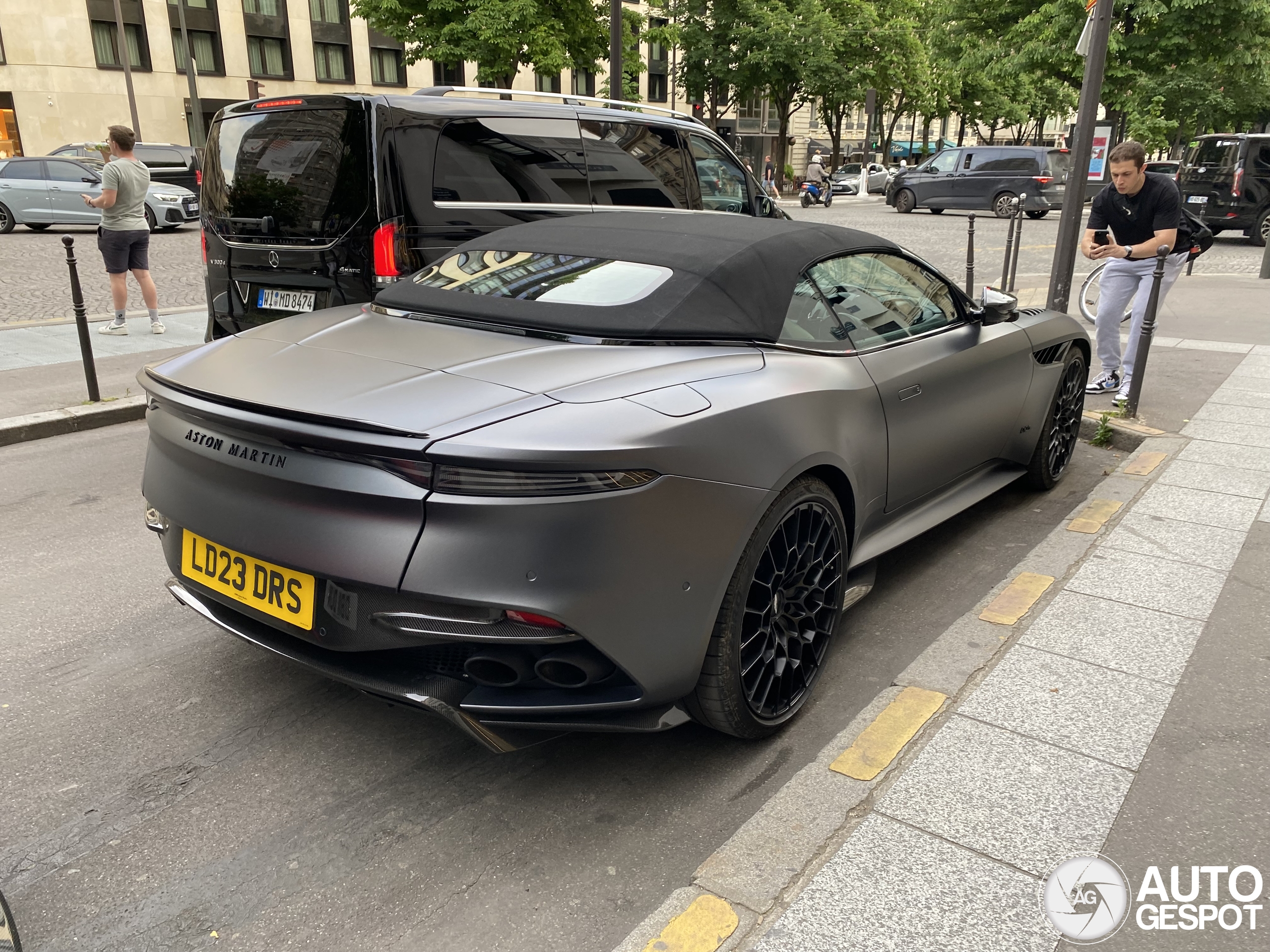 Aston Martin DBS 770 Ultimate Volante