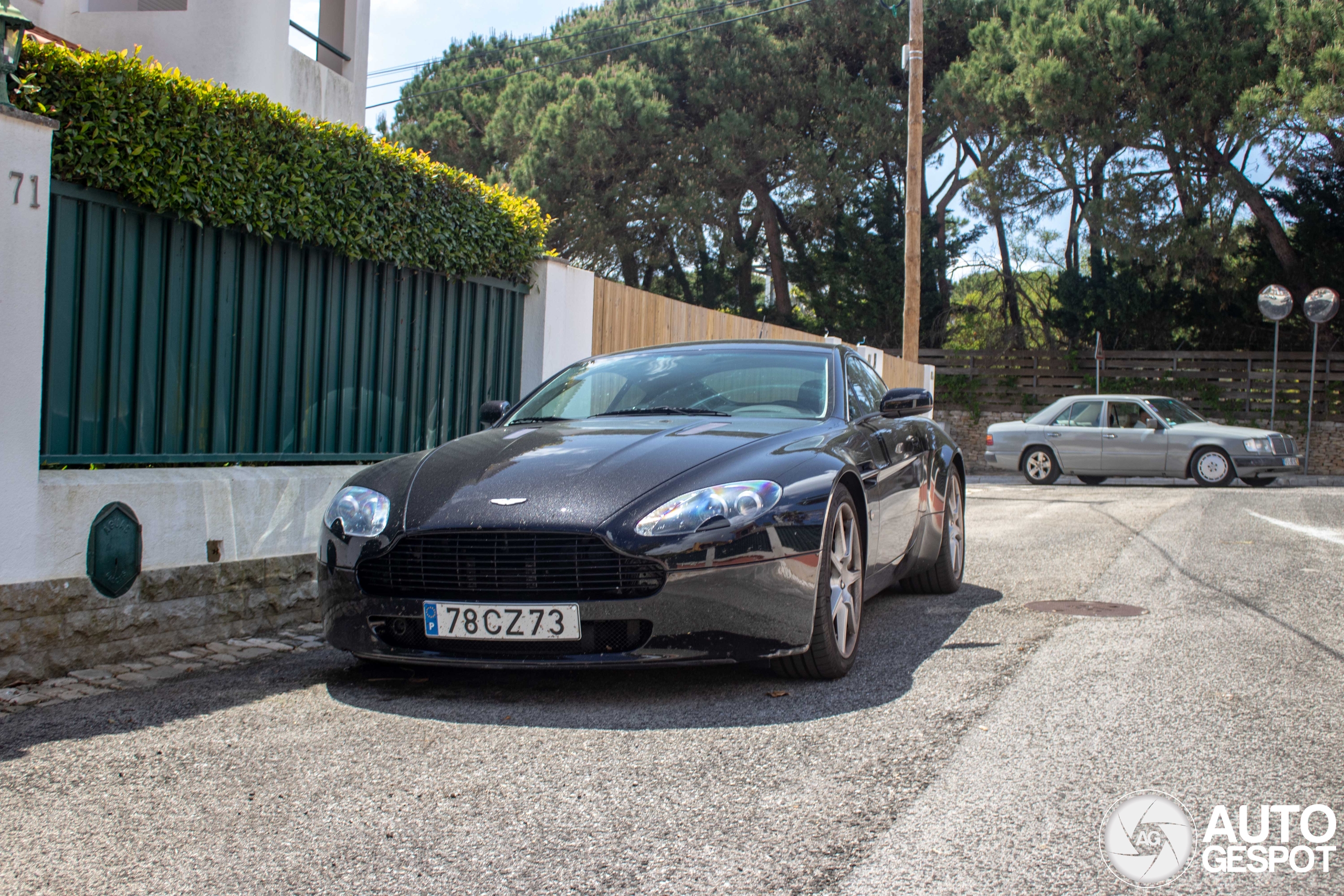 Aston Martin V8 Vantage