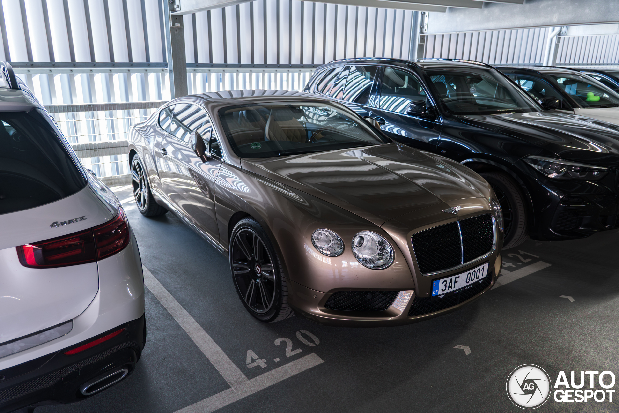 Bentley Continental GT V8
