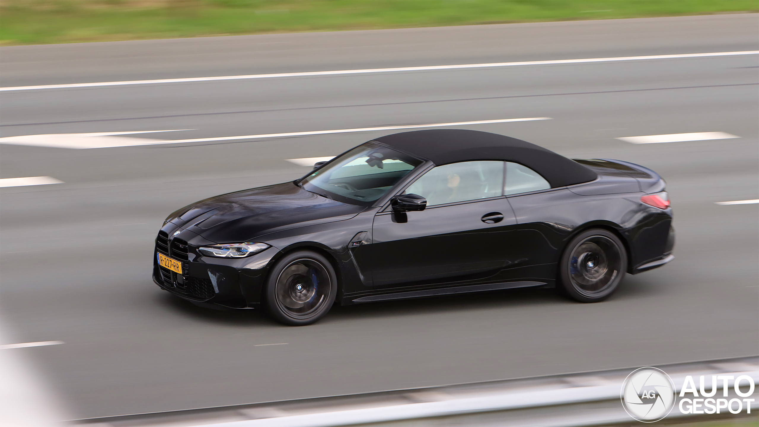 BMW M4 G83 Convertible Competition
