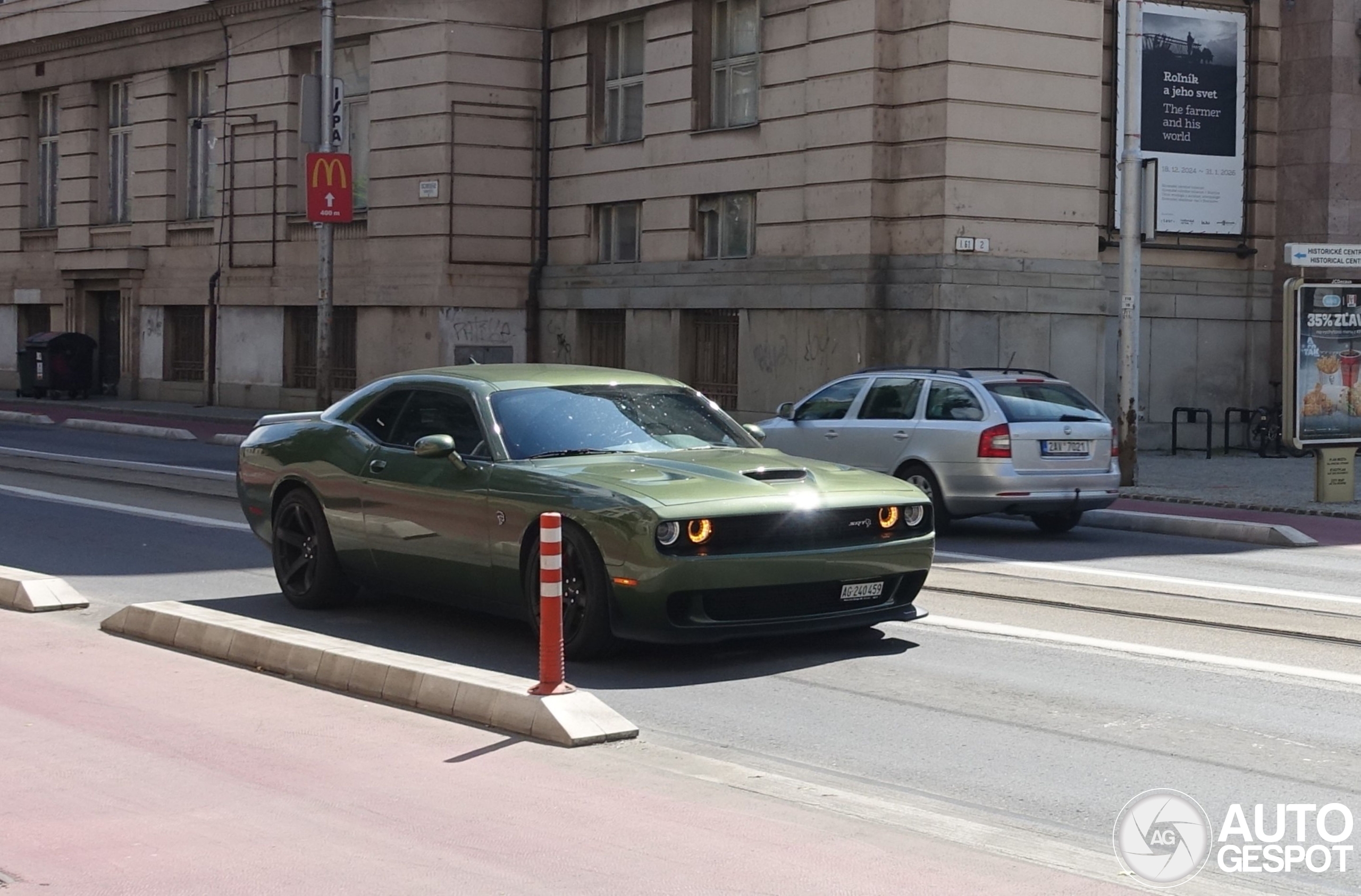 Dodge Challenger SRT Hellcat
