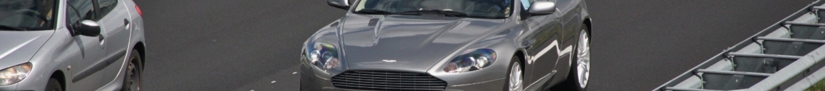 Aston Martin DB9 Volante