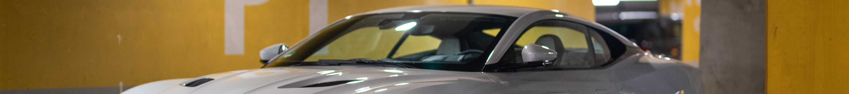 Aston Martin DBS Superleggera