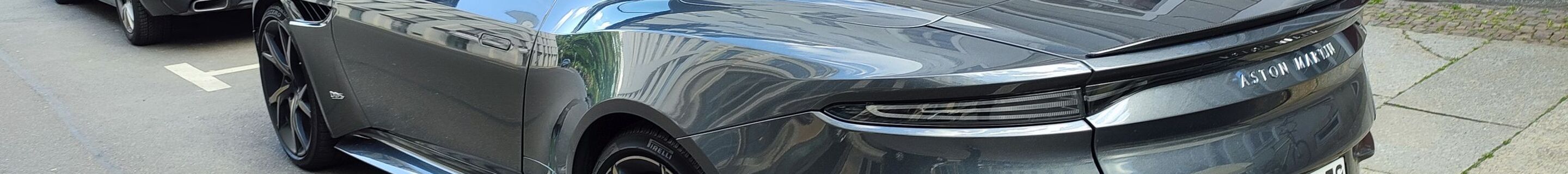 Aston Martin DBS Superleggera Volante