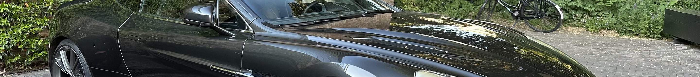 Aston Martin Vanquish 2013