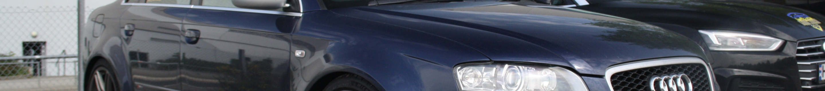 Audi RS4 Sedan