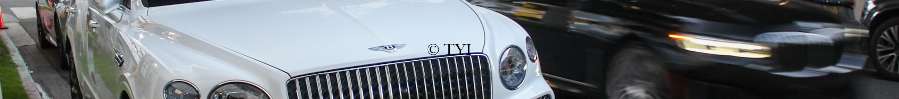Bentley Bentayga Azure EWB