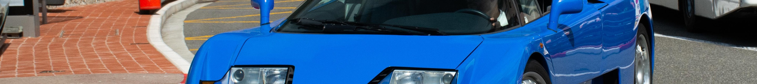 Bugatti EB110 GT