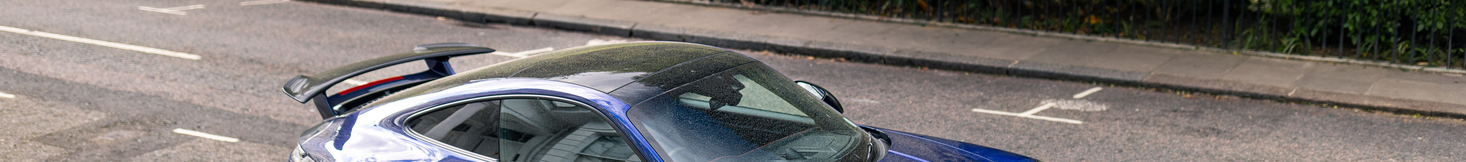 Porsche 992 Carrera 4 GTS