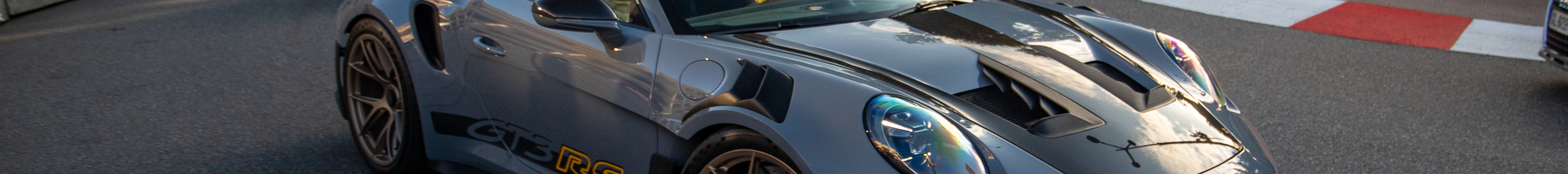 Porsche 992 GT3 RS Weissach Package