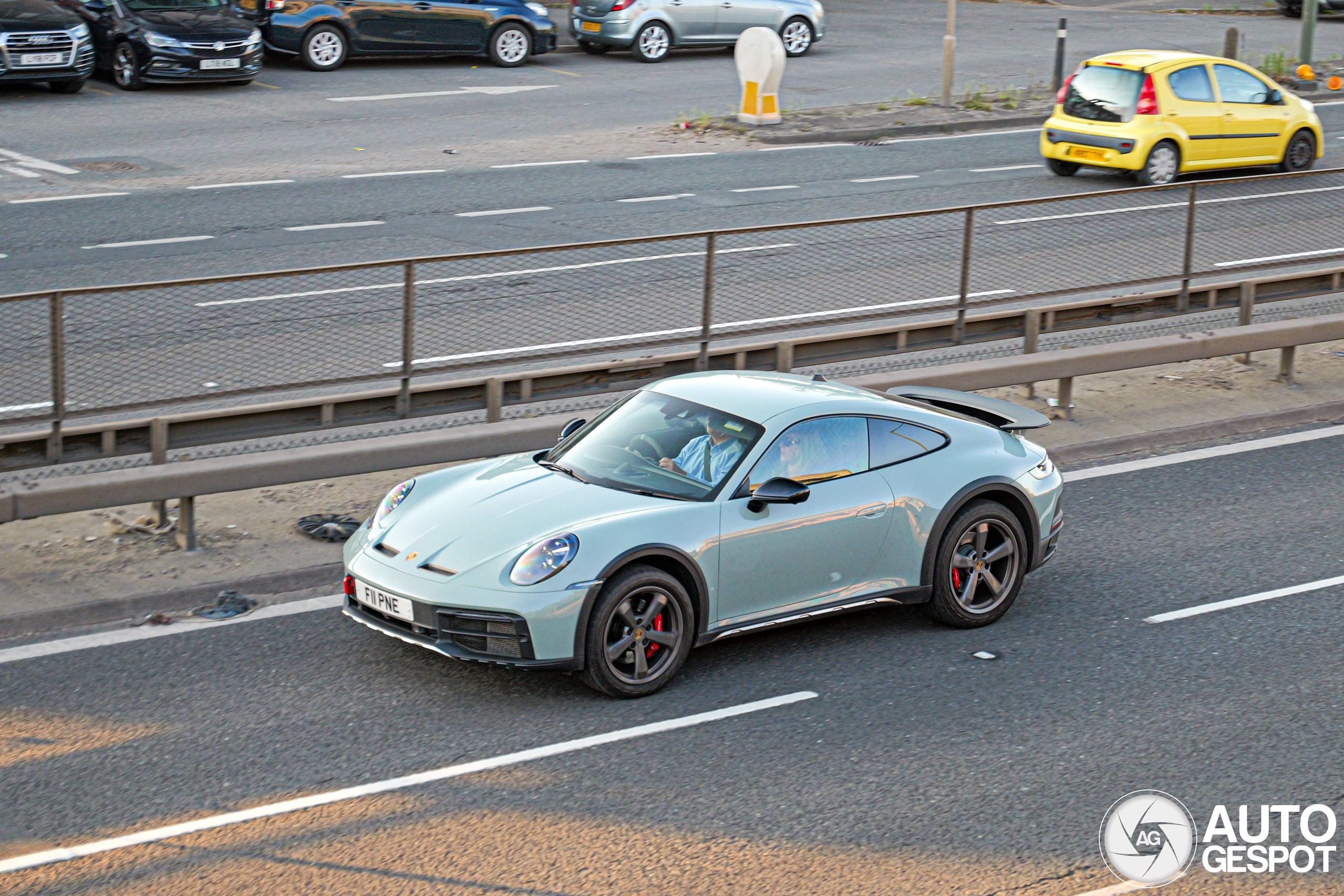 Porsche 992 Dakar