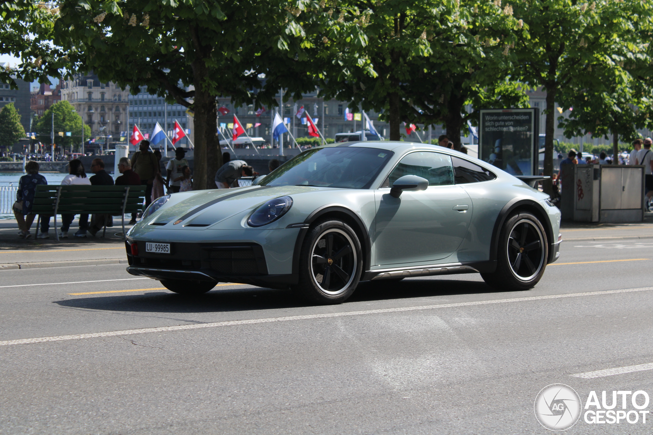 Porsche 992 Dakar