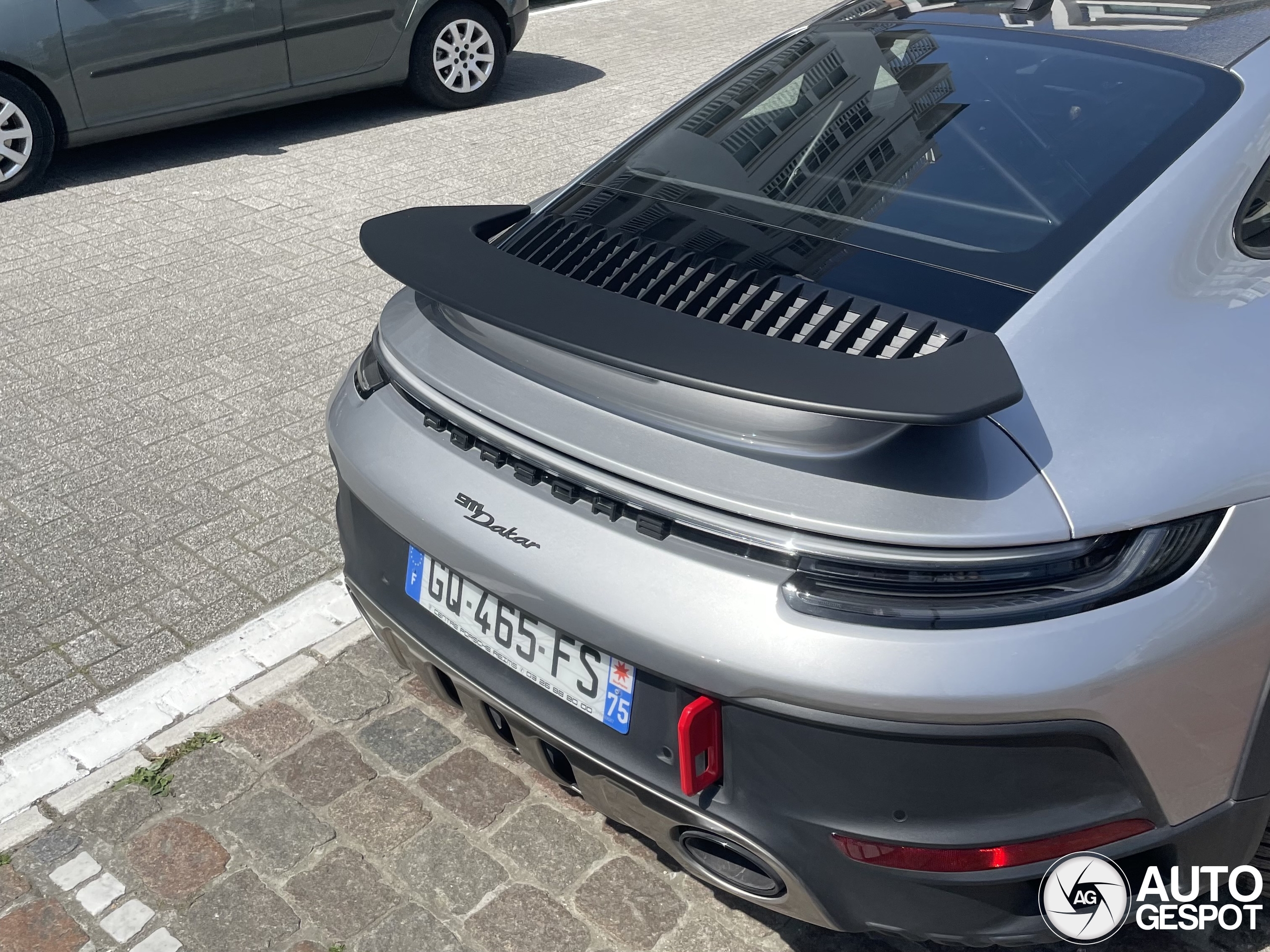 Porsche 992 Dakar