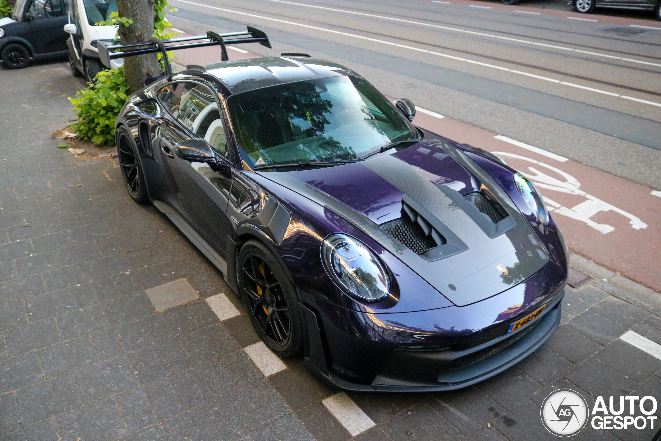 Porsche 992 GT3 RS Weissach Package