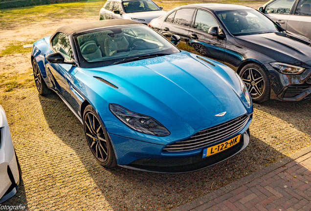 Aston Martin DB11 V8 Volante