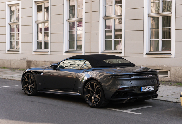 Aston Martin DBS Superleggera Volante