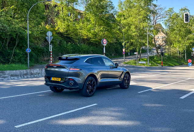 Aston Martin DBX