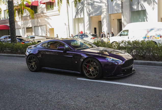 Aston Martin V8 Vantage S