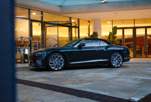 Bentley Continental GTC Mulliner 2025