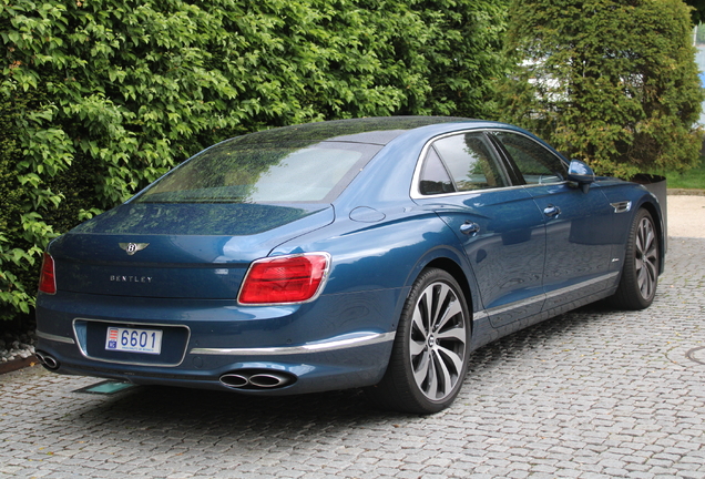 Bentley Flying Spur V8 Azure
