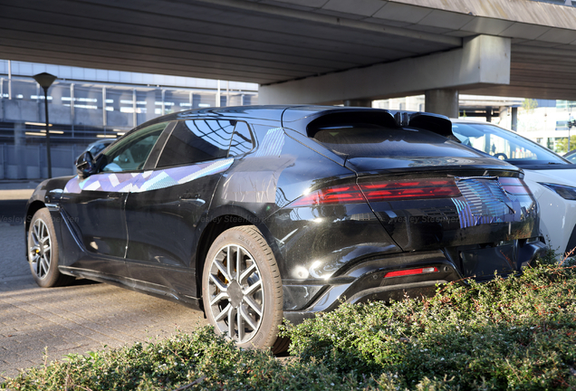 Denza Z9 GT