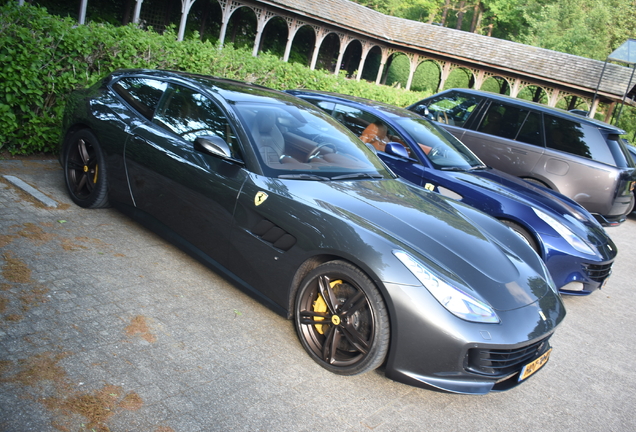 Ferrari GTC4Lusso