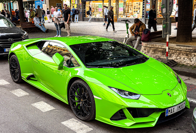 Lamborghini Huracán LP640-4 EVO