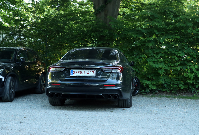 Maserati Quattroporte Modena Q4