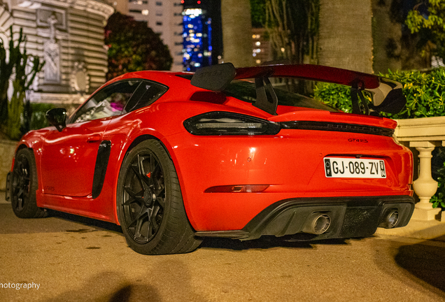 Porsche 718 Cayman GT4 RS Weissach Package