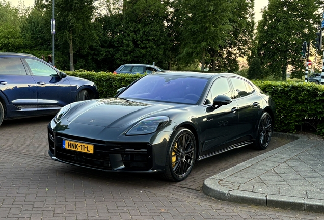 Porsche 972 Panamera Turbo S E-Hybrid