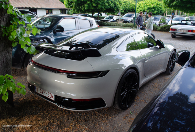 Porsche 992 Carrera 4S