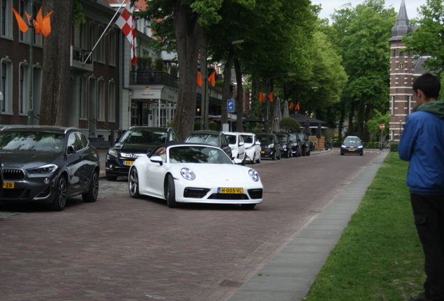 Porsche 992 Carrera 4S Cabriolet