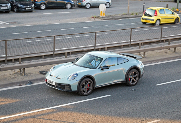 Porsche 992 Dakar