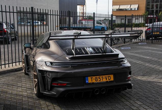 Porsche 992 GT3 RS Weissach Package