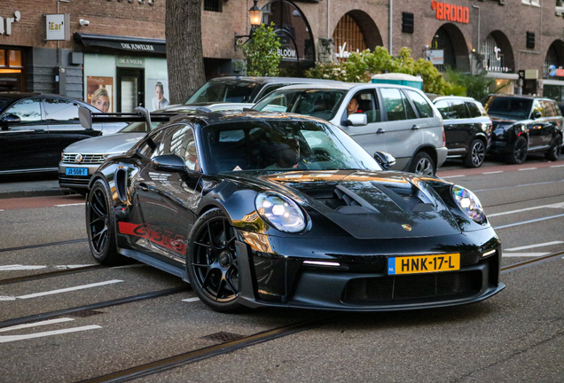 Porsche 992 GT3 RS Weissach Package
