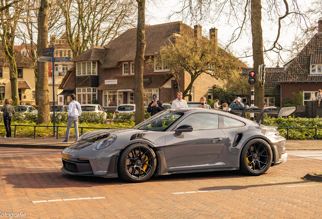 Porsche 992 GT3 RS Weissach Package