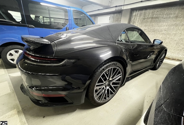 Porsche 992 Turbo Cabriolet
