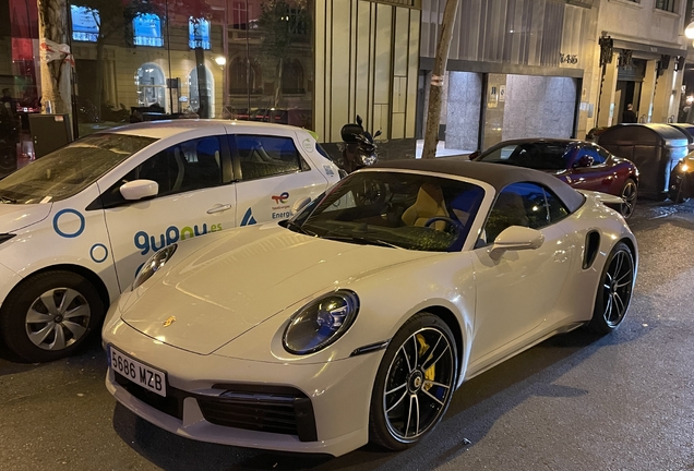 Porsche 992 Turbo S Cabriolet