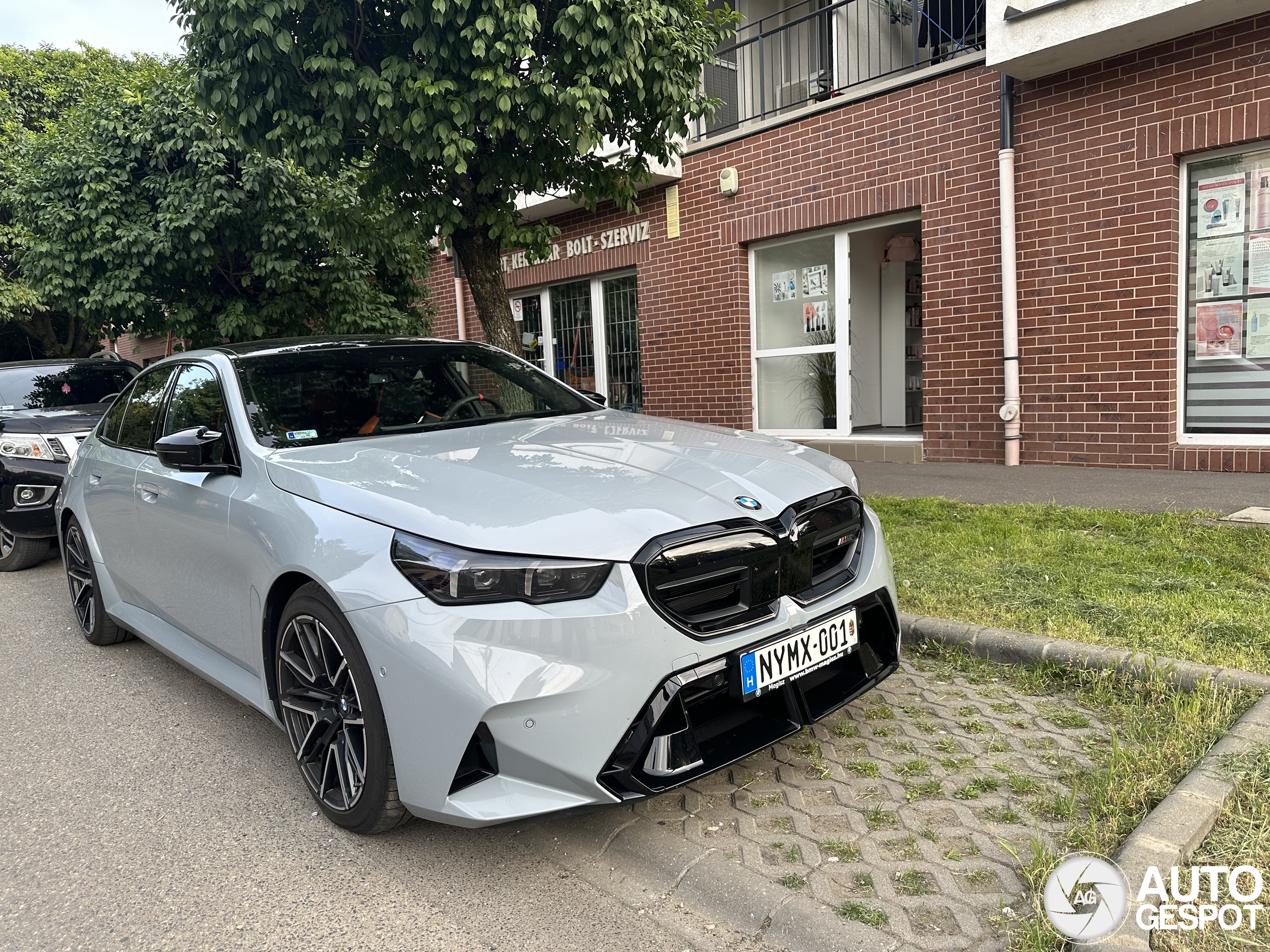 BMW M5 G90
