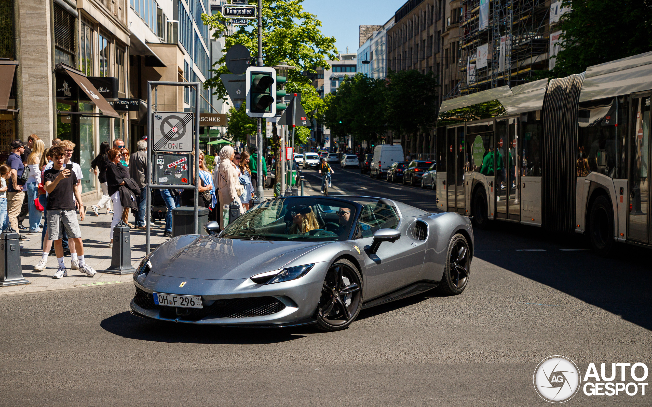 Ferrari 296 GTS