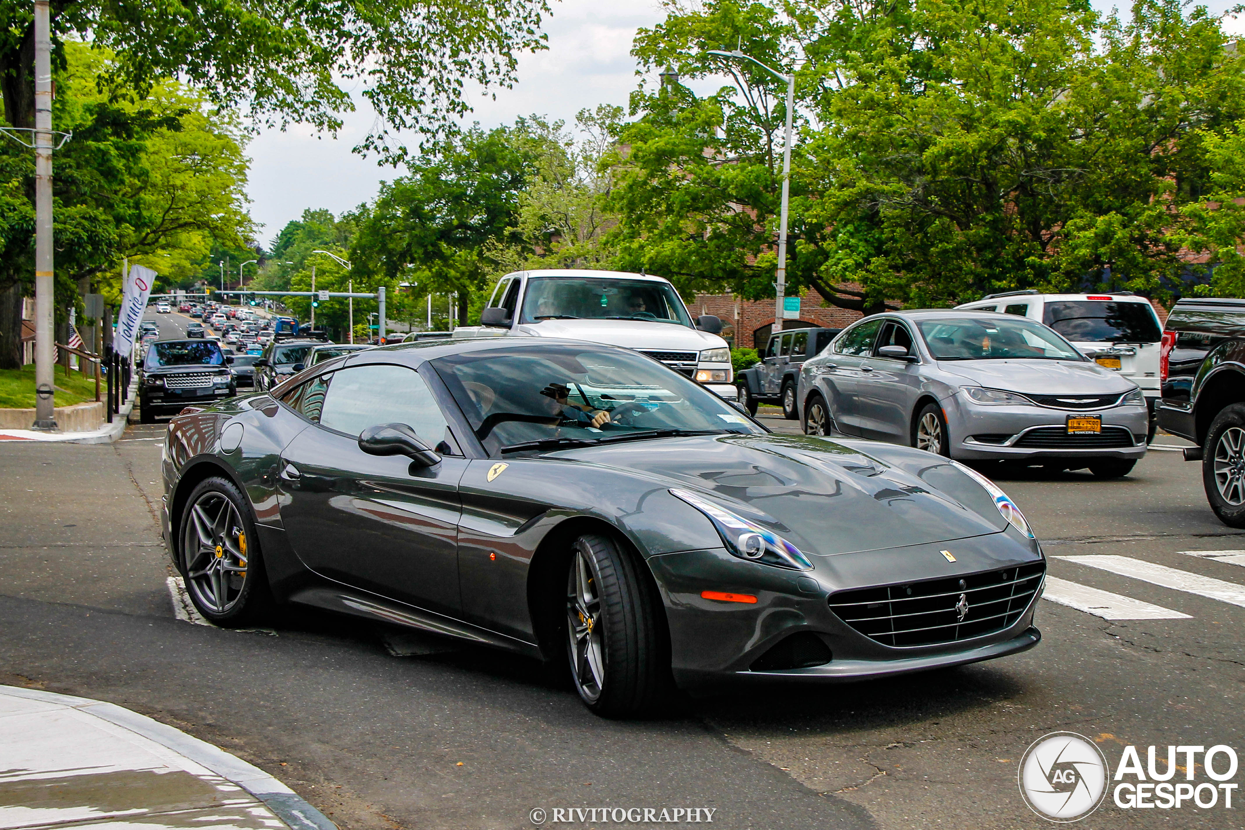 Ferrari California T