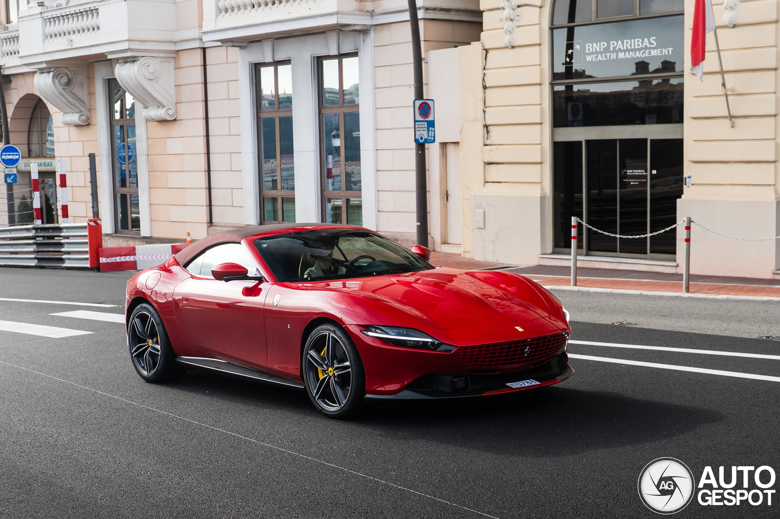 Ferrari Roma Spider