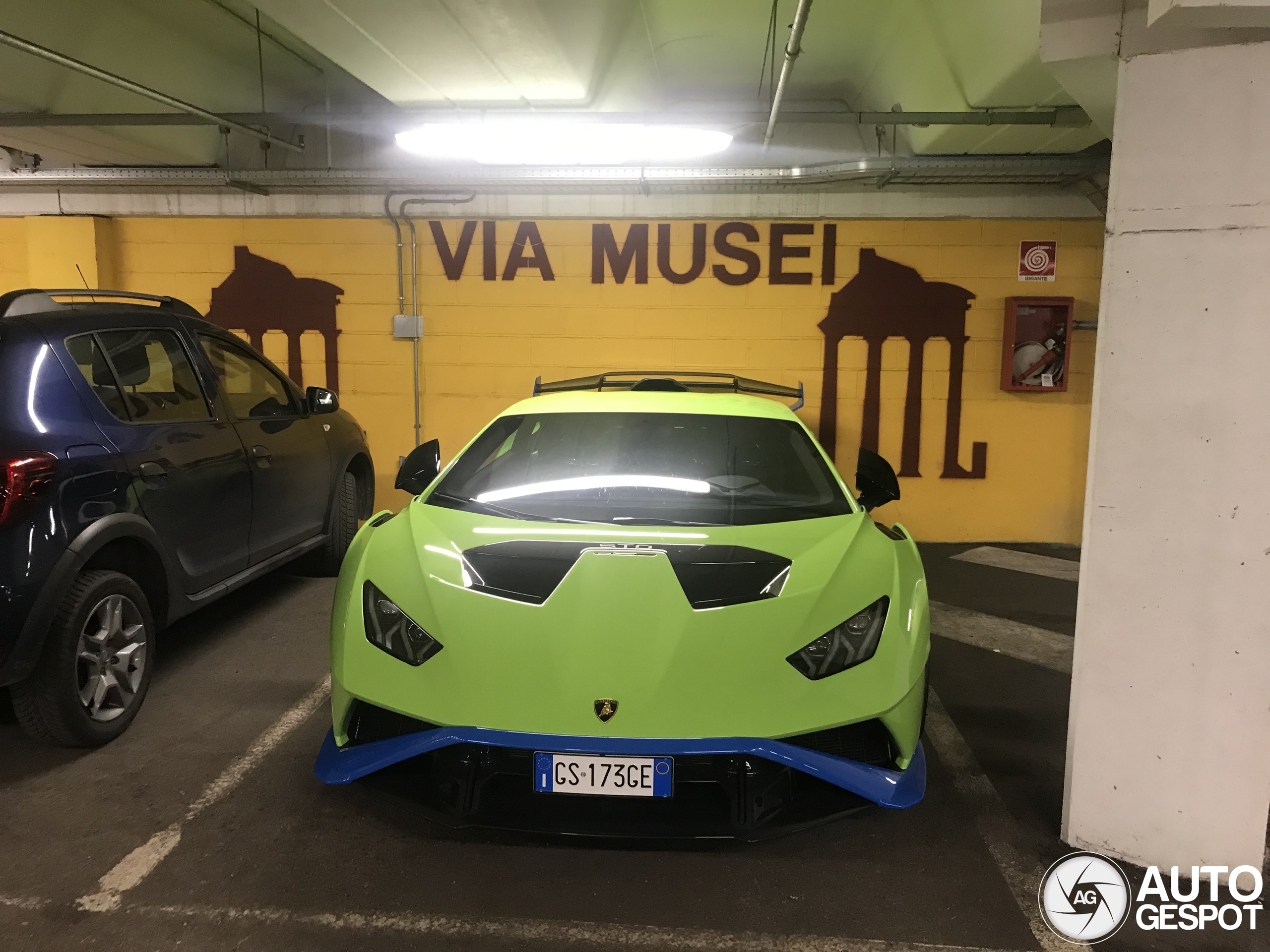 Lamborghini Huracán LP640-2 STO