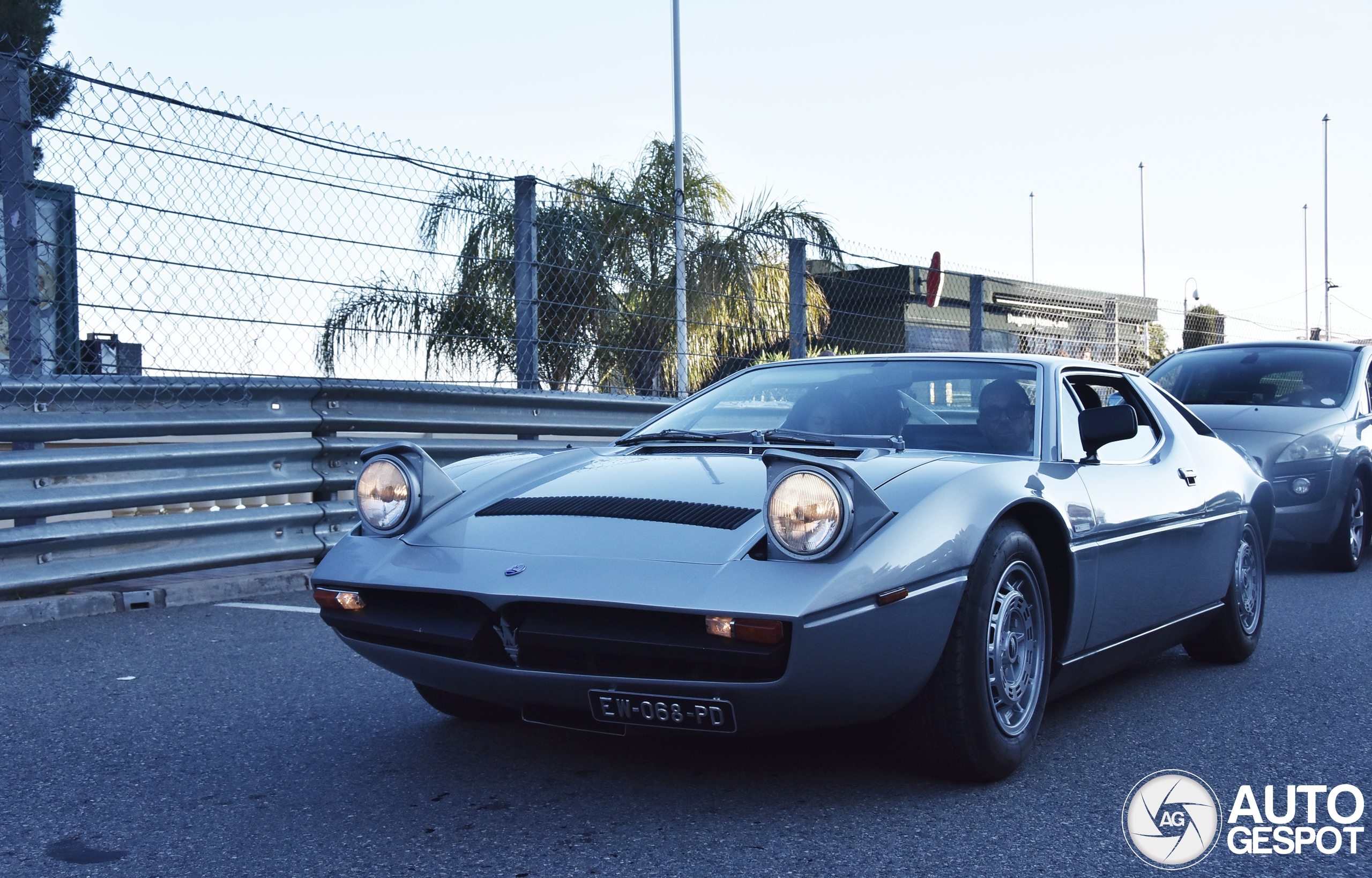 Zeldzame Maserati Merak 2000 GT duikt op in Monaco!